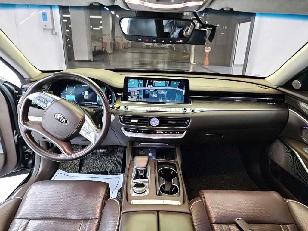 KIA K9 - Vista 7