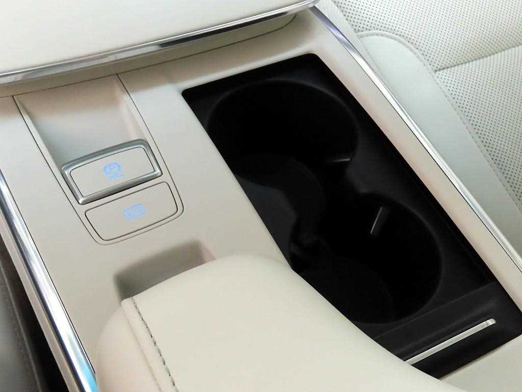 HYUNDAI Grandeur - Vista 11
