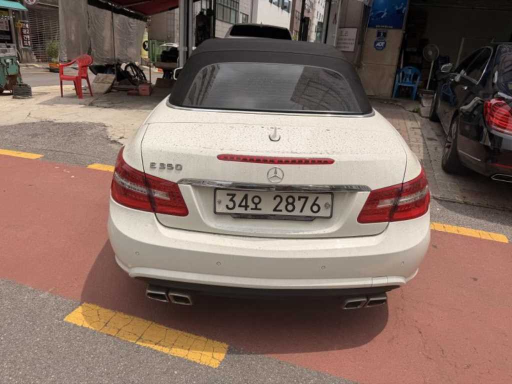 Mercedes Benz E class - Vista 4