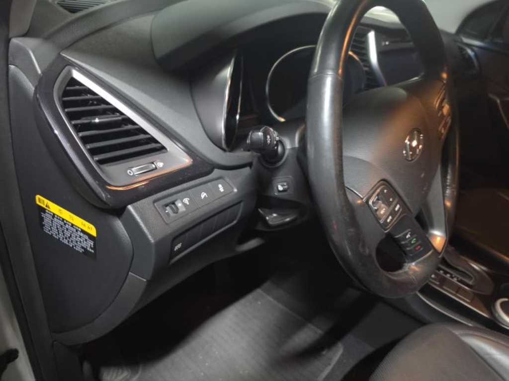 HYUNDAI Santa Fe - Vista 6