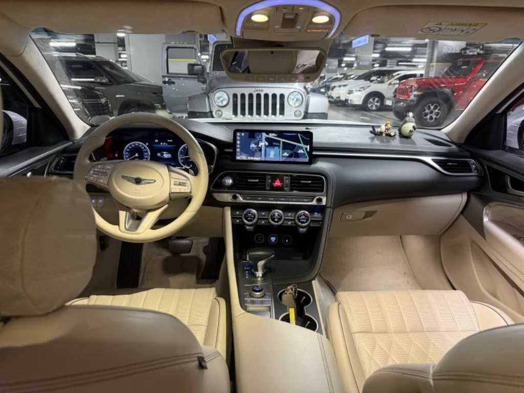 Genesis G70 - Vista 2