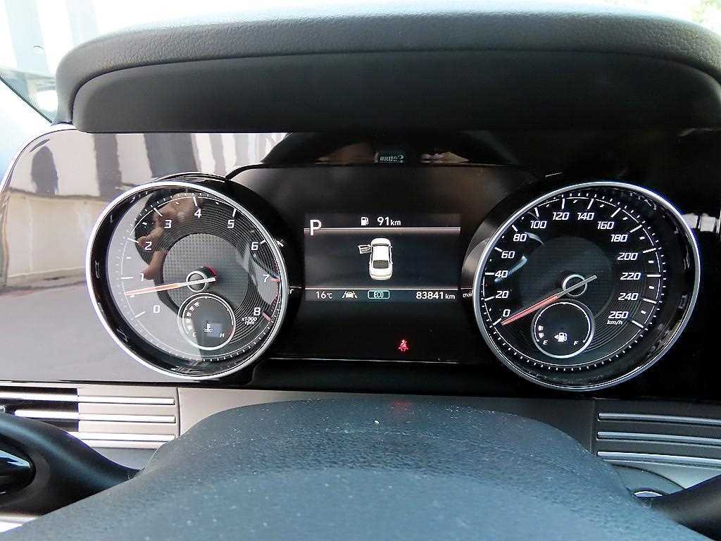 HYUNDAI Grandeur - Vista 9