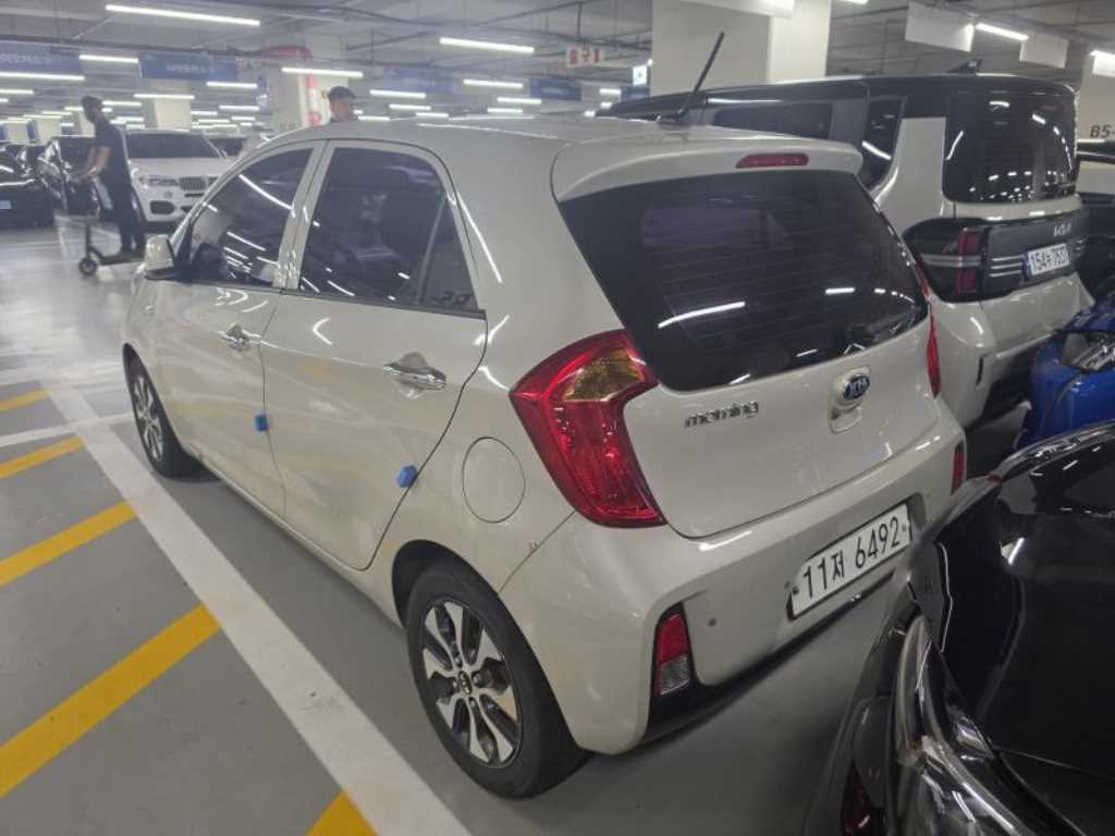 KIA Morning - Vista 3