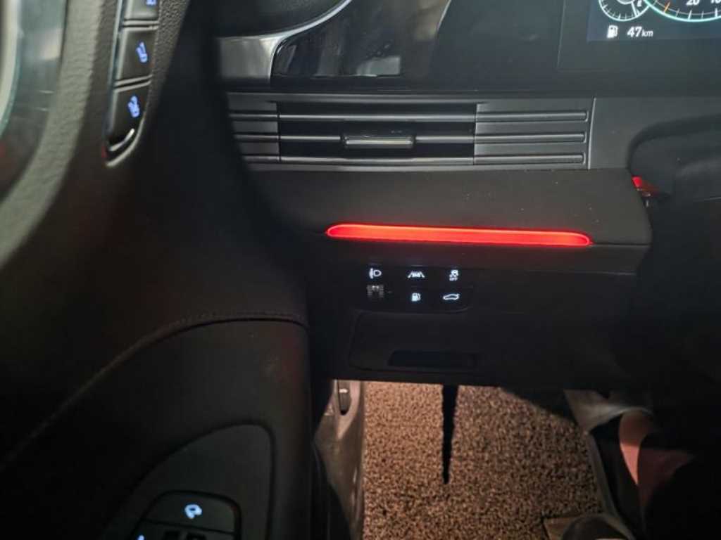 HYUNDAI Grandeur - Vista 12