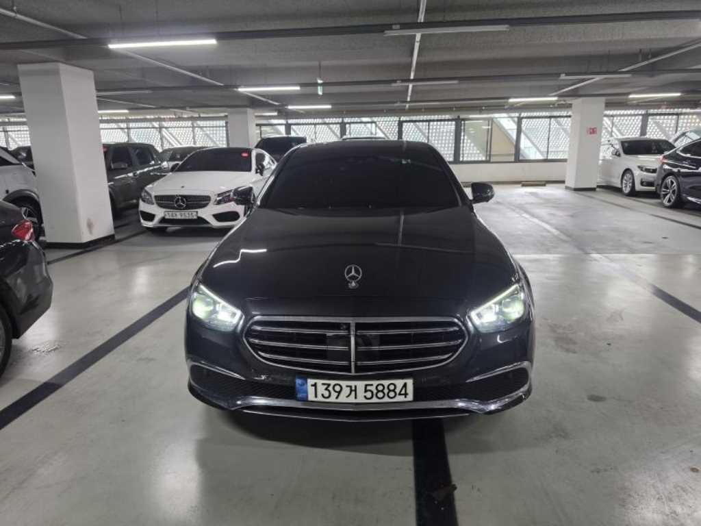 Mercedes Benz E class 2022 Gris - Importación desde Corea - HF Imports Iquique - Foto 1