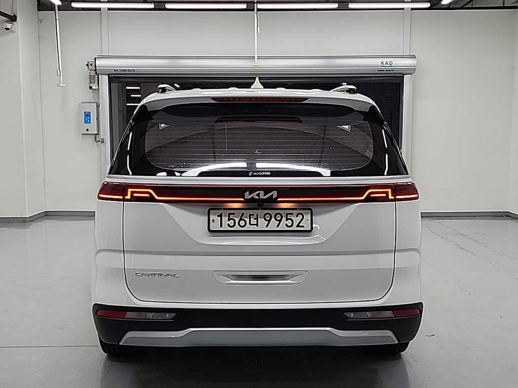 KIA Carnival - Vista 3