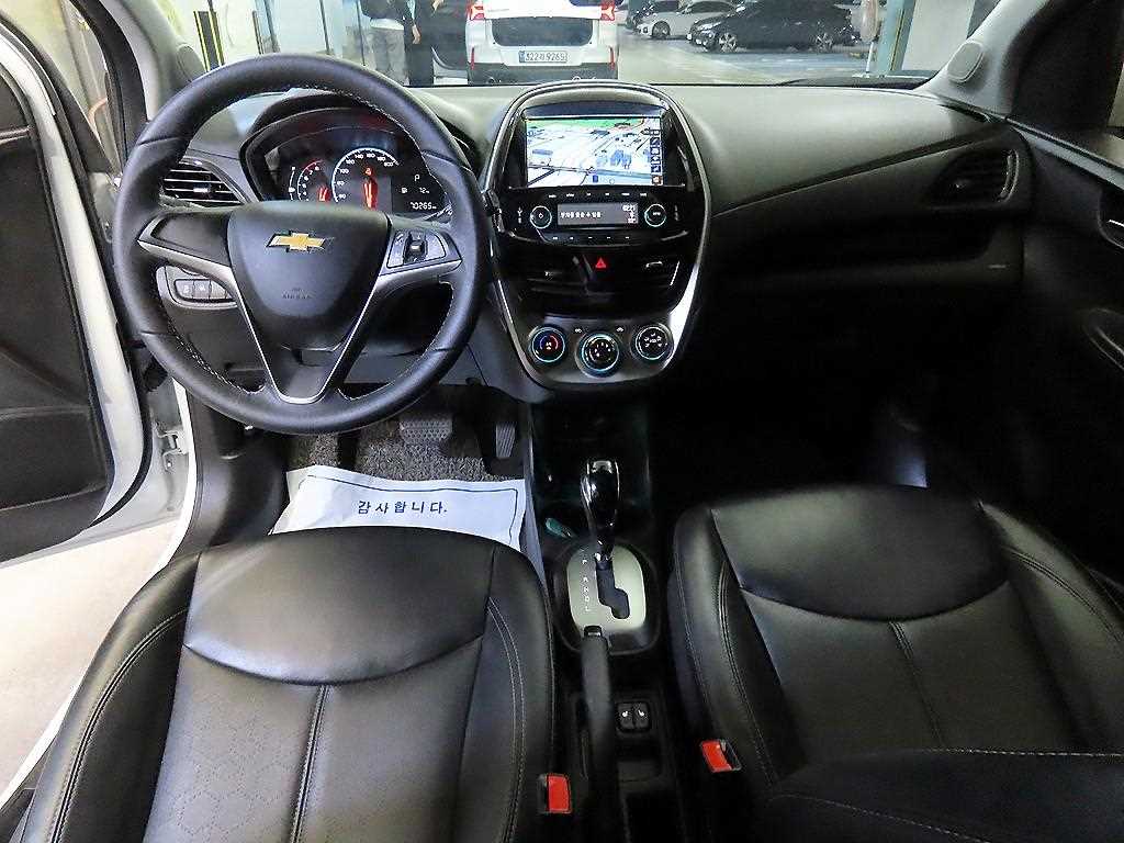 Chevrolet Spark - Vista 10