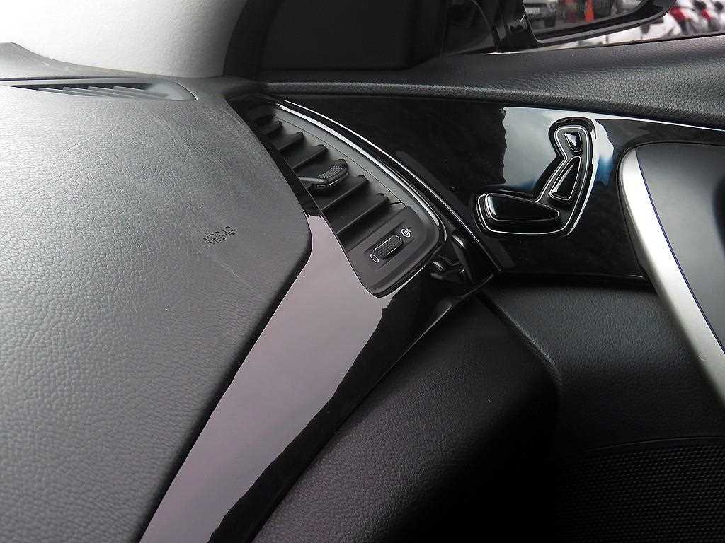 HYUNDAI Grandeur - Vista 11