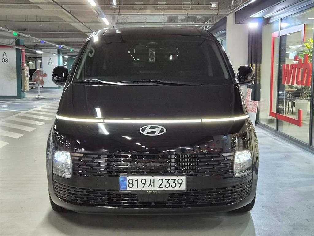 HYUNDAI Staria - Vista 2