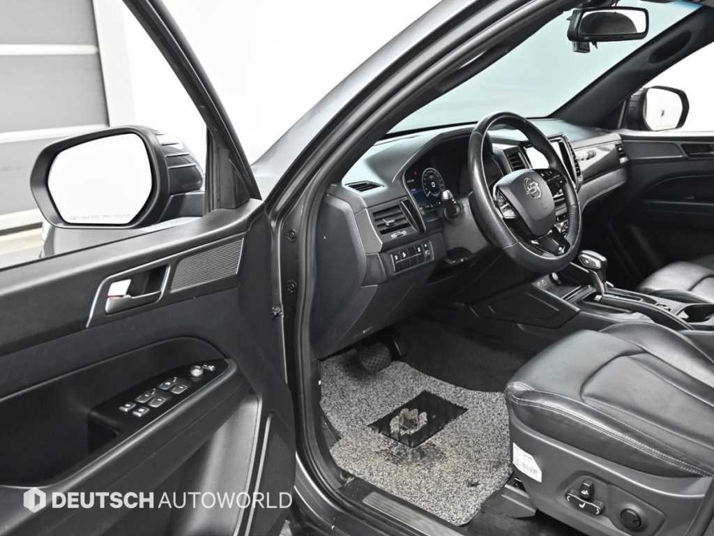Ssangyong Rexton - Vista 11