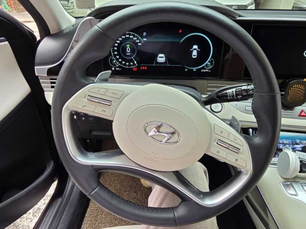 HYUNDAI Grandeur - Vista 6