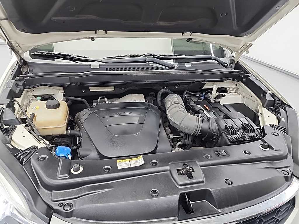 Ssangyong Korando - Vista 12