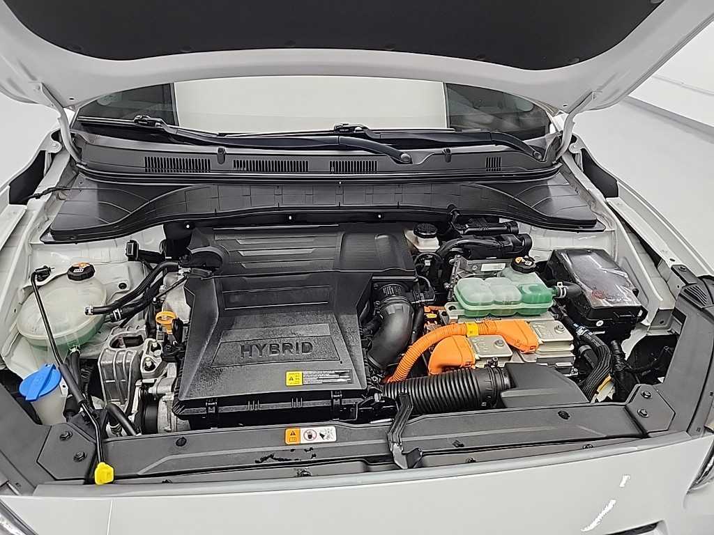HYUNDAI Kona - Vista 5