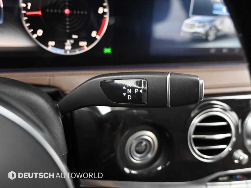 Mercedes Benz S Class - Vista 9