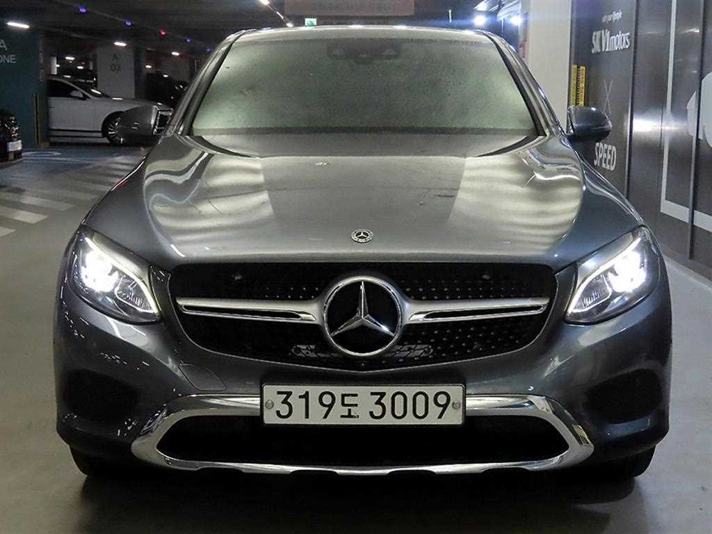 Mercedes Benz GLC Class - Vista 2
