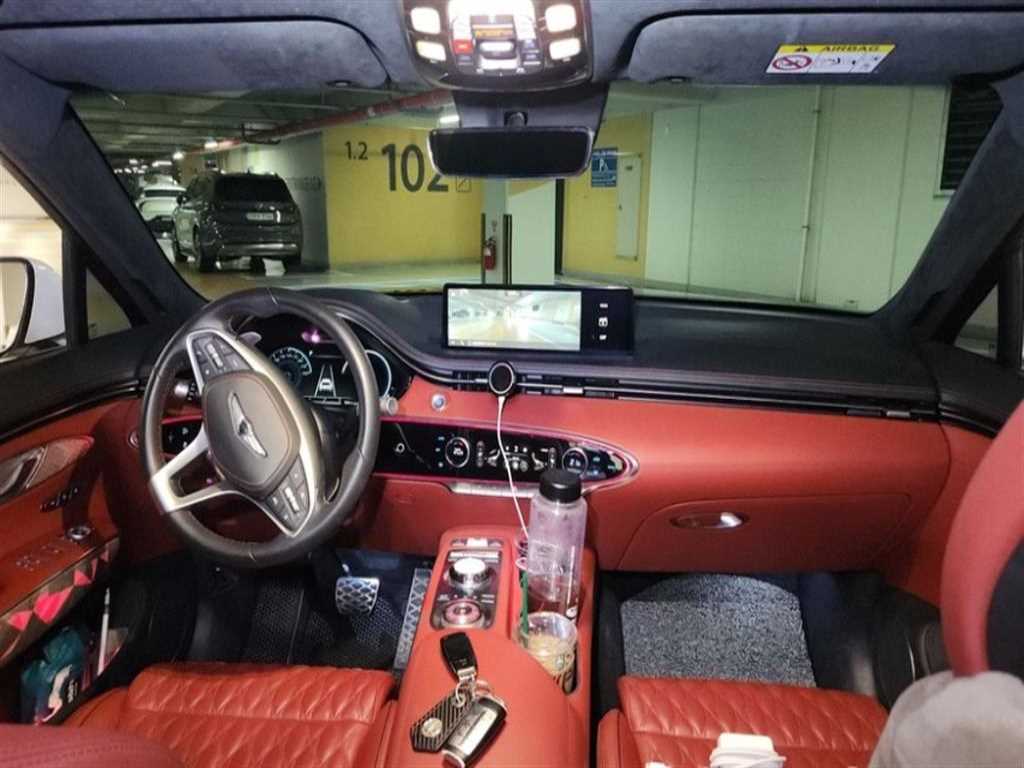 Genesis GV70 - Vista 5