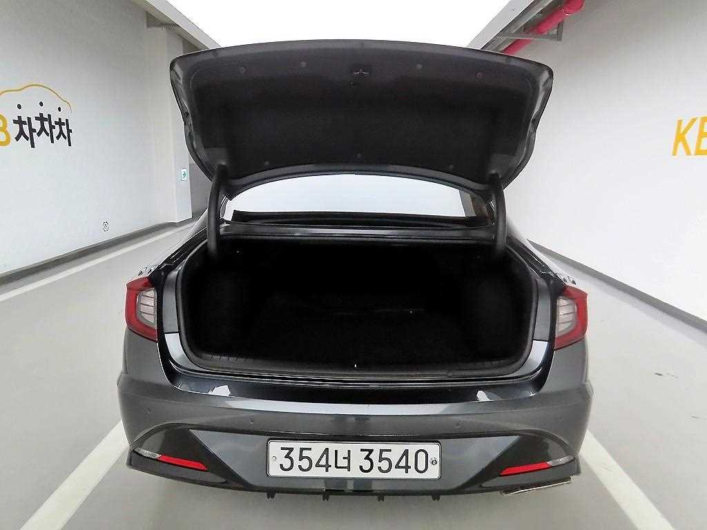 HYUNDAI Sonata - Vista 5