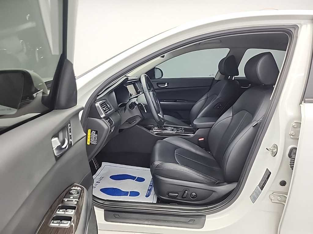 KIA K5 - Vista 11