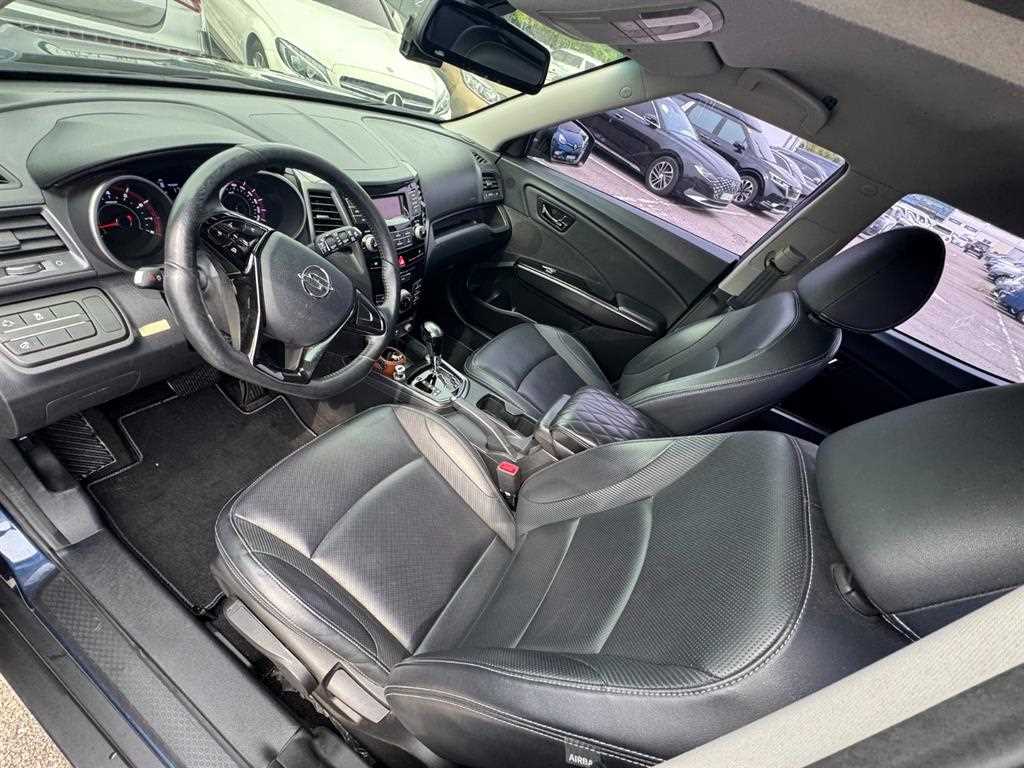 Ssangyong Tivoli - Vista 8