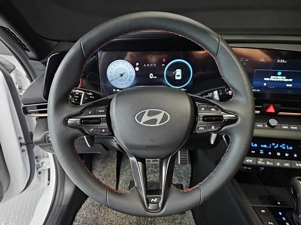 HYUNDAI Avante - Vista 9