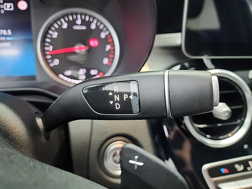 Mercedes Benz C Class - Vista 8