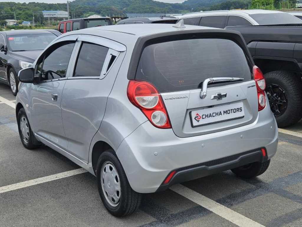 Chevrolet Spark - Vista 5