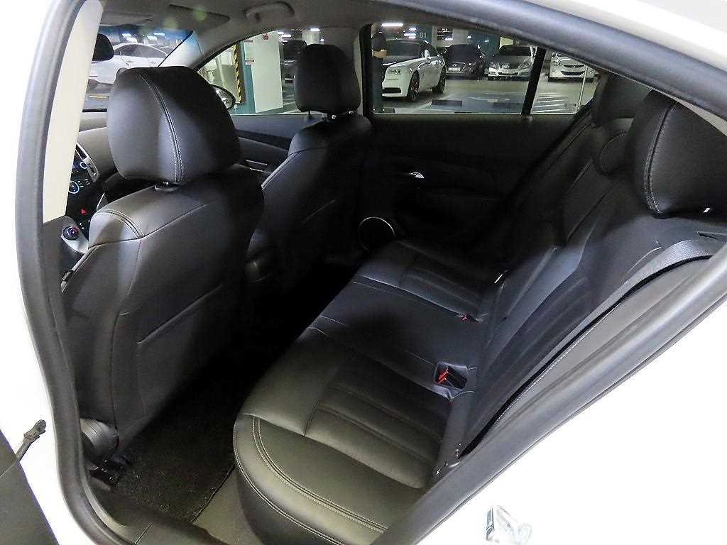 Chevrolet Cruise - Vista 7