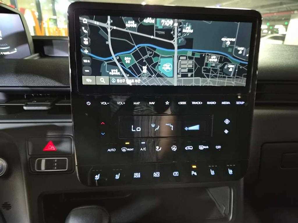 HYUNDAI Staria 2024 Negro - Importación desde Corea - HF Imports Iquique - Foto 18