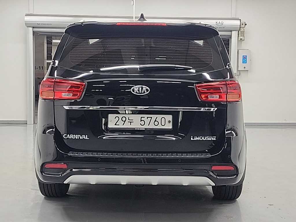 KIA Carnival - Vista 3