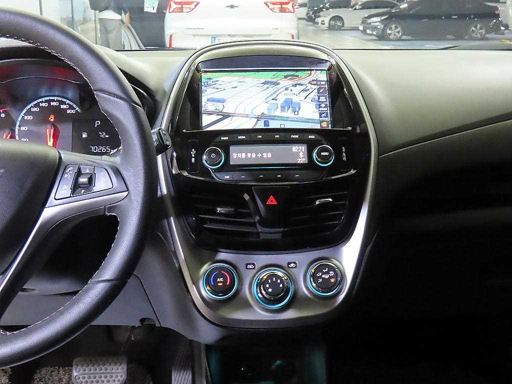 Chevrolet Spark - Vista 11