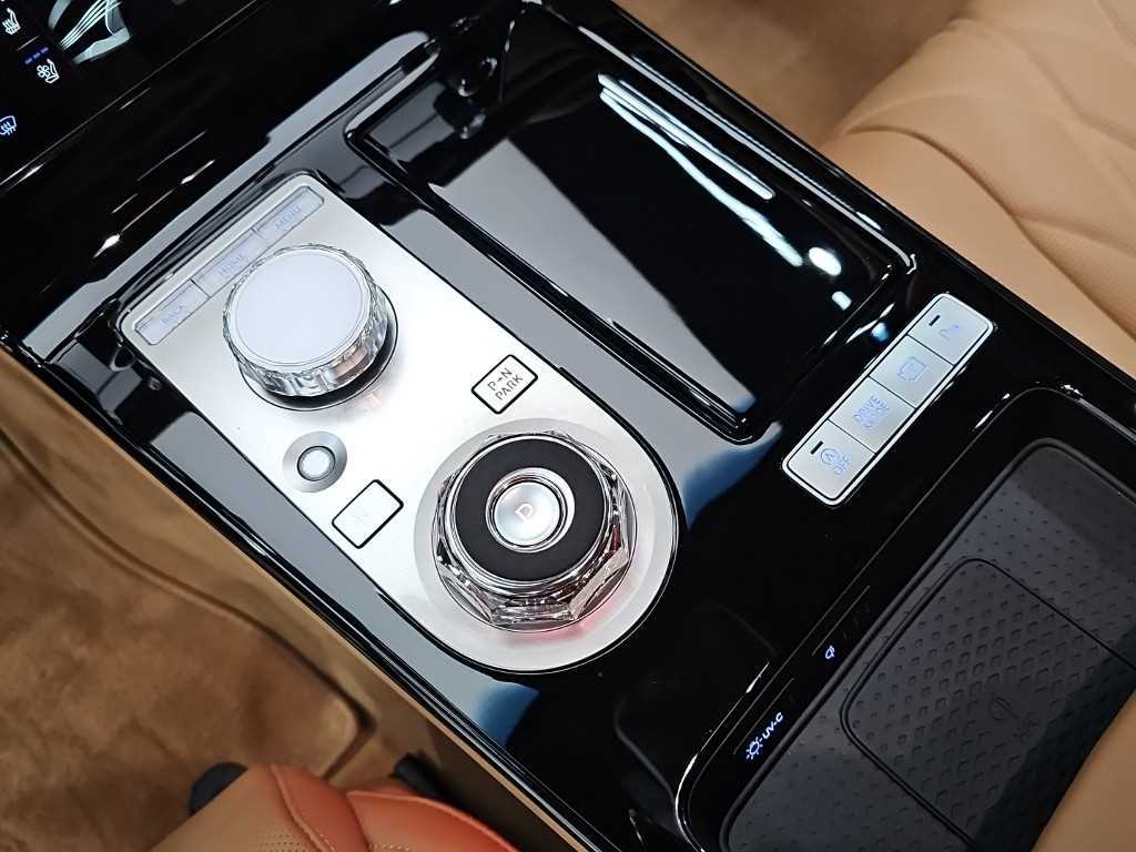 Genesis G80 - Vista 8