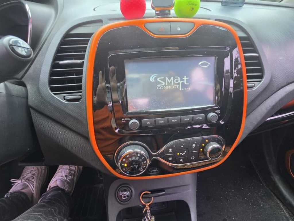 SAMSUNG QM3 - Vista 8