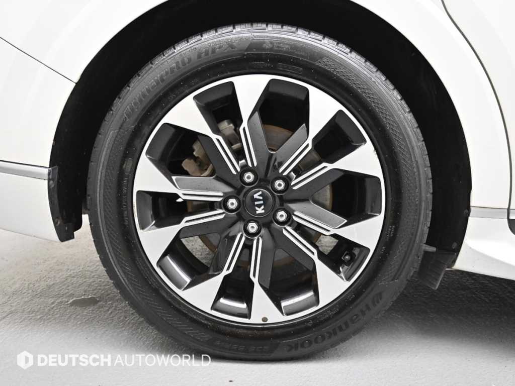 KIA Carnival - Vista 5