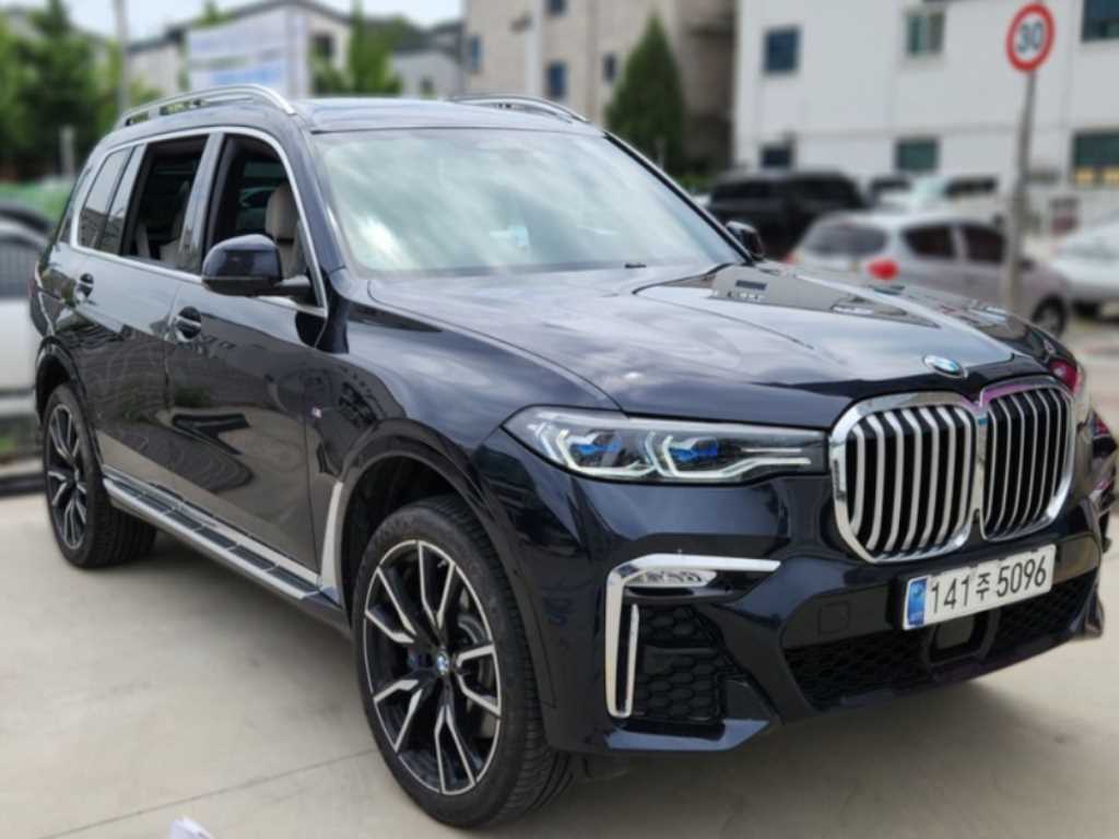 BMW X7 - Vista 3