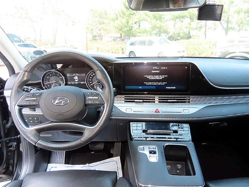 HYUNDAI Grandeur - Vista 7