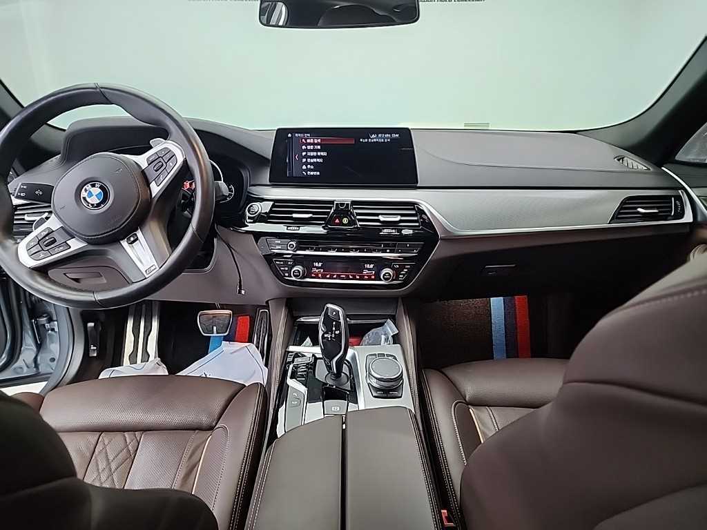 BMW 5 Series - Vista 7