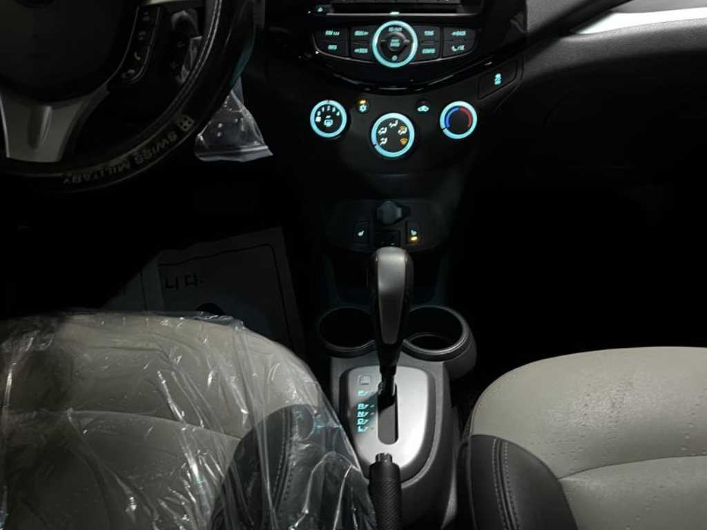 Chevrolet Spark - Vista 8