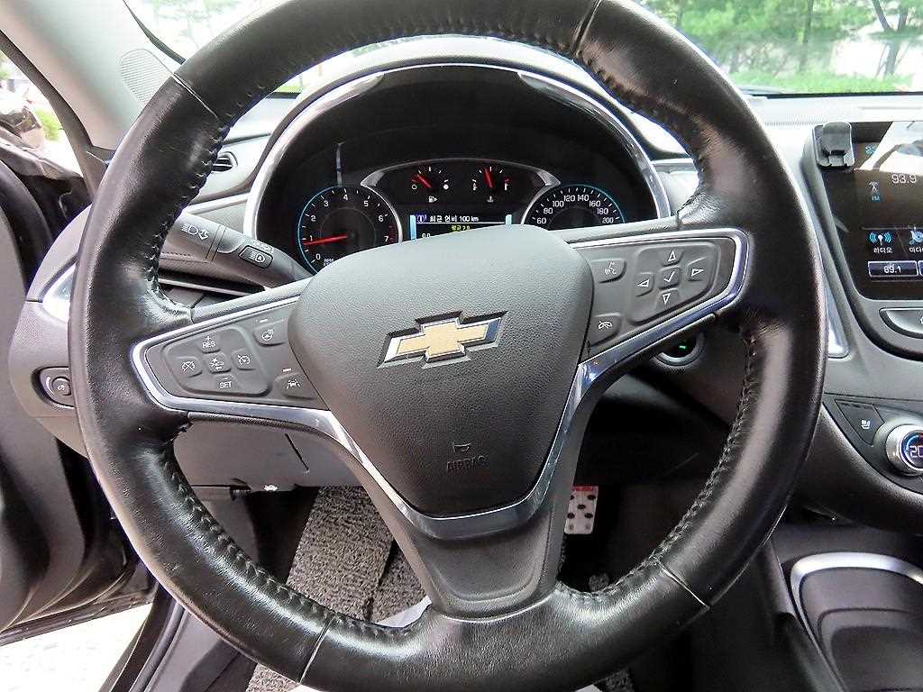 Chevrolet Malibu - Vista 8