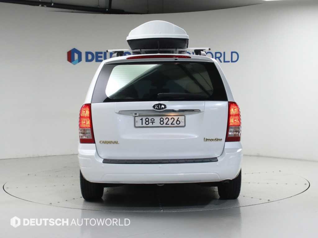 KIA Carnival - Vista 4