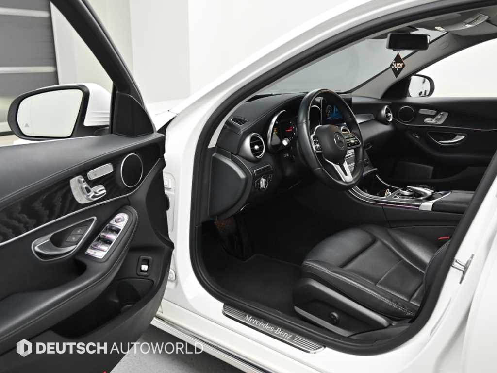 Mercedes Benz C Class - Vista 11