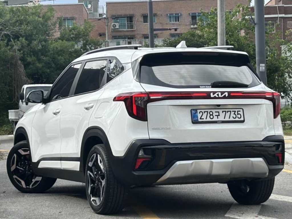KIA Seltos - Vista 2