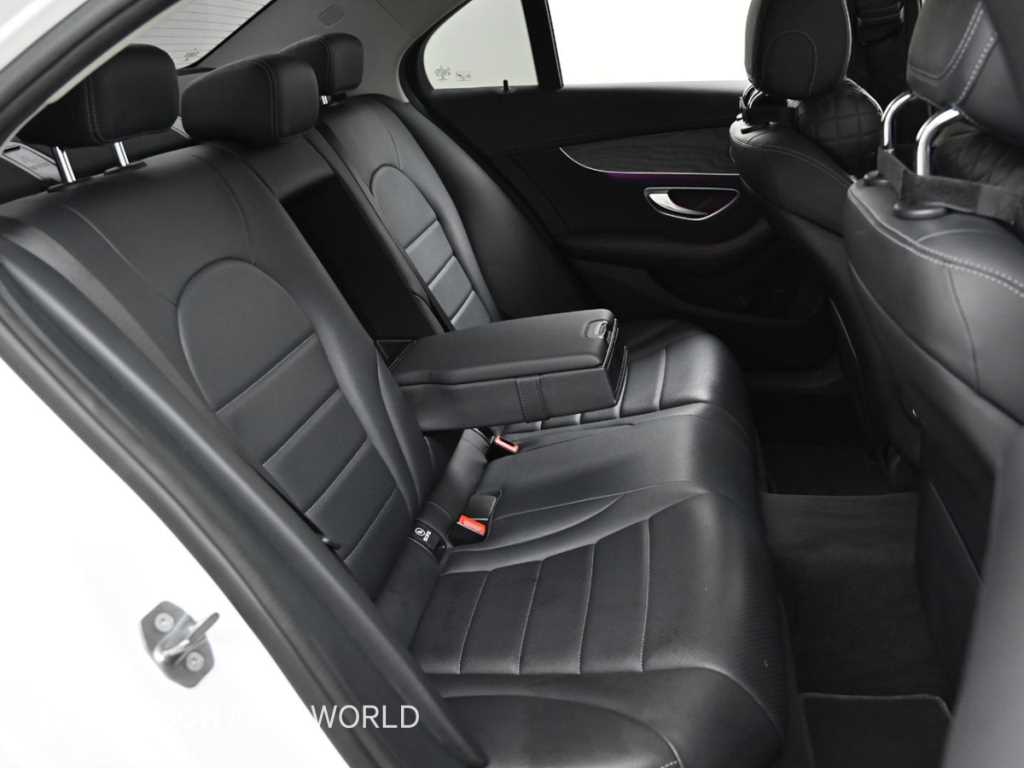 Mercedes Benz C Class - Vista 12