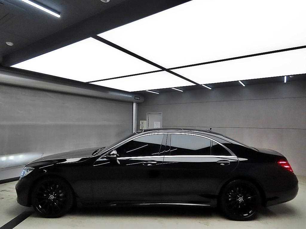Mercedes Benz S Class - Vista 4