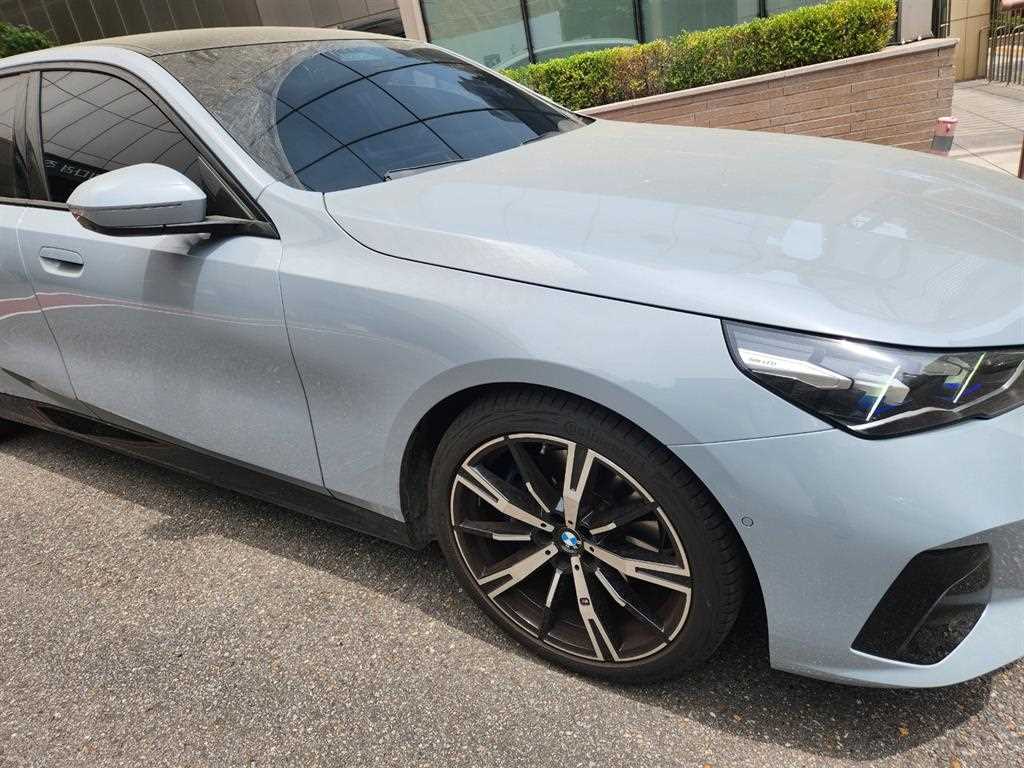 BMW 5 Series - Vista 6