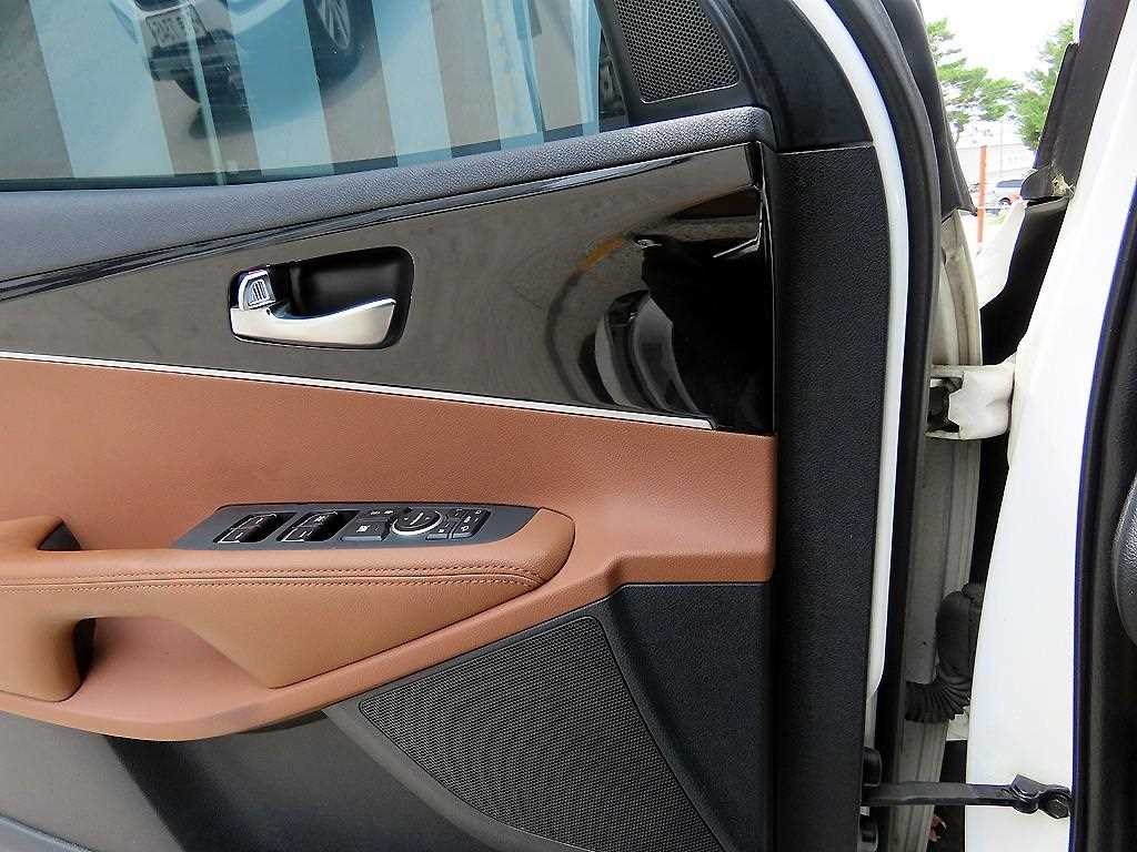 KIA Sorento - Vista 11