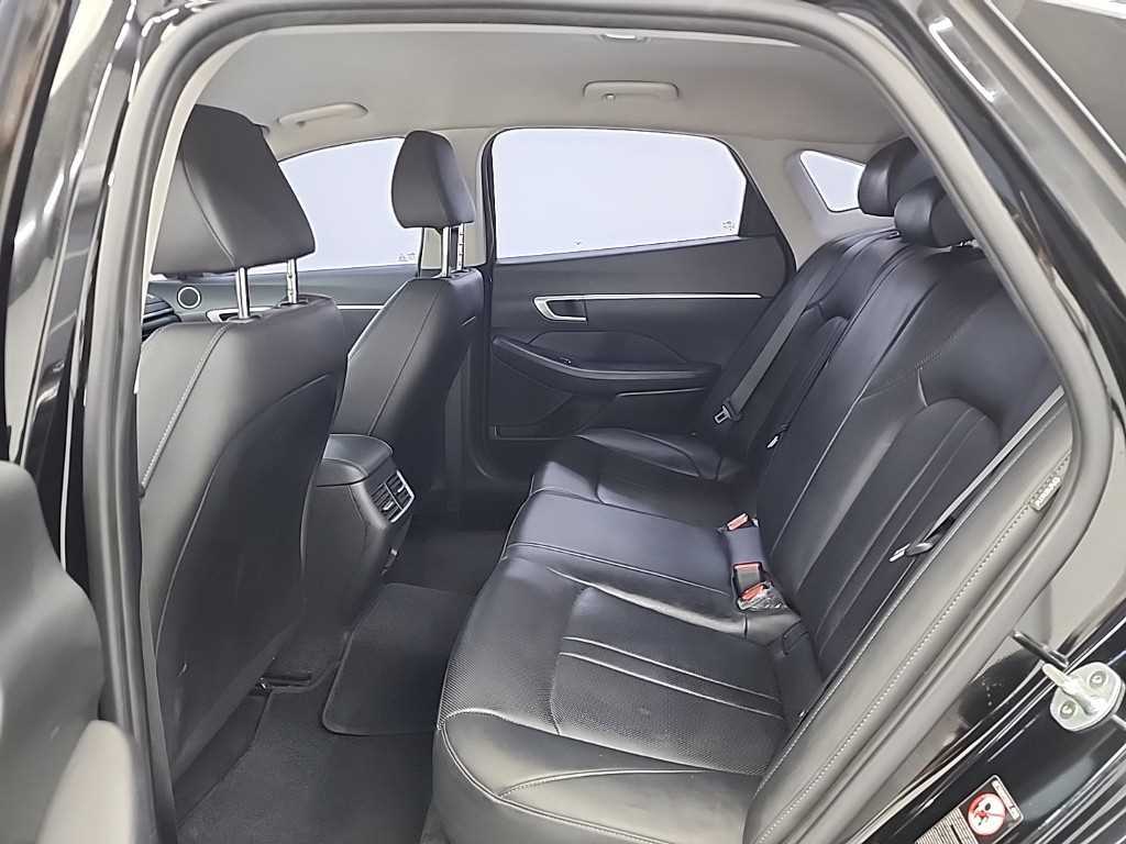 HYUNDAI Sonata - Vista 12