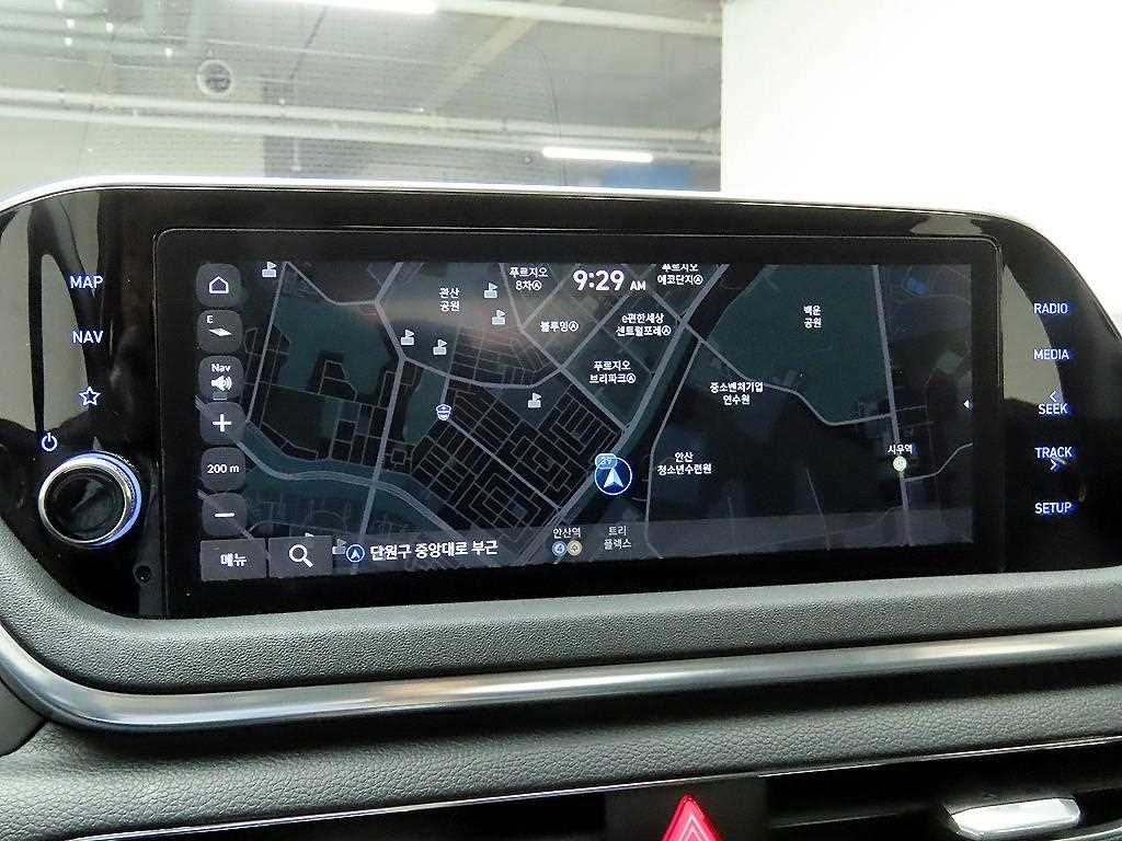 HYUNDAI Sonata - Vista 9