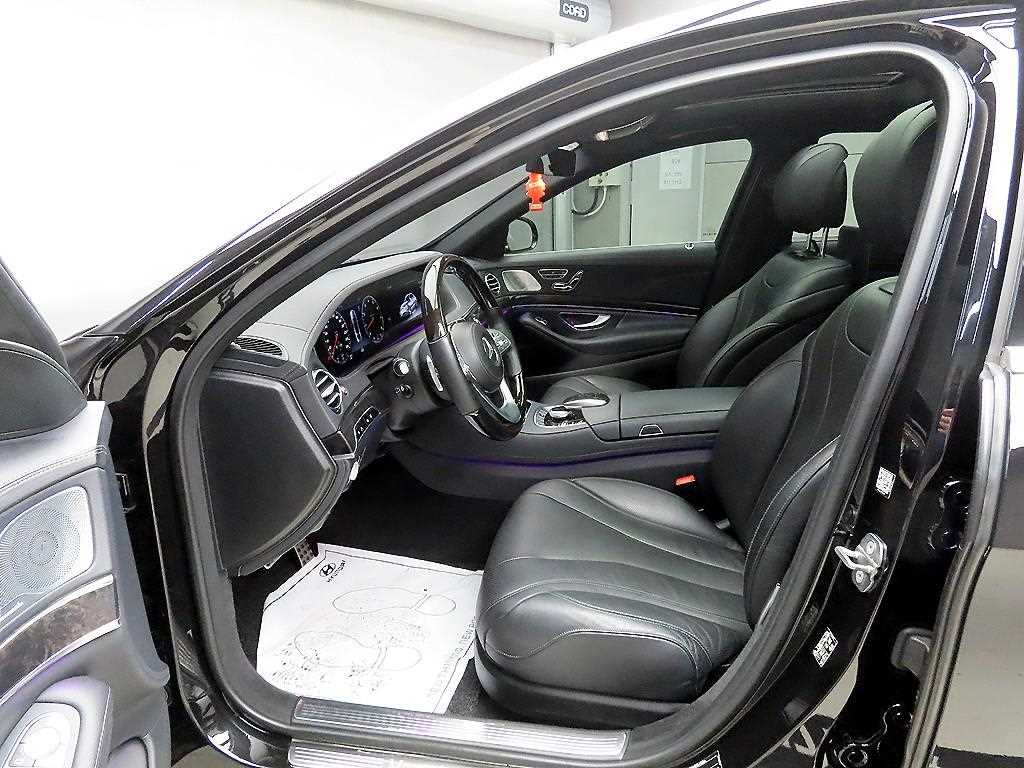 Mercedes Benz S Class - Vista 5