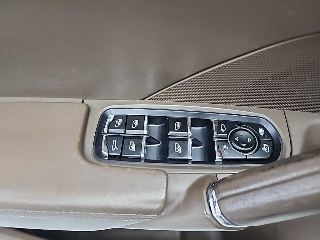 Porsche Cayenne 2012 Negro - Importación desde Corea - HF Imports Iquique - Foto 16