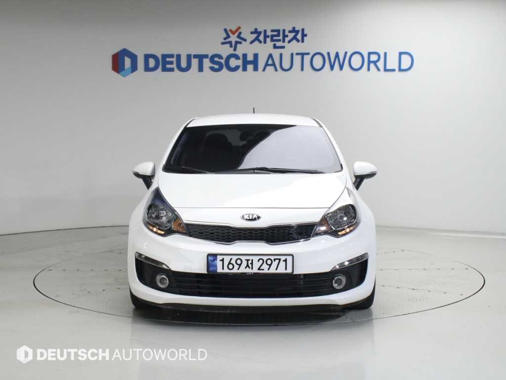 KIA Pride 2015 Blanco - Importación desde Corea - HF Imports Iquique - Foto 1